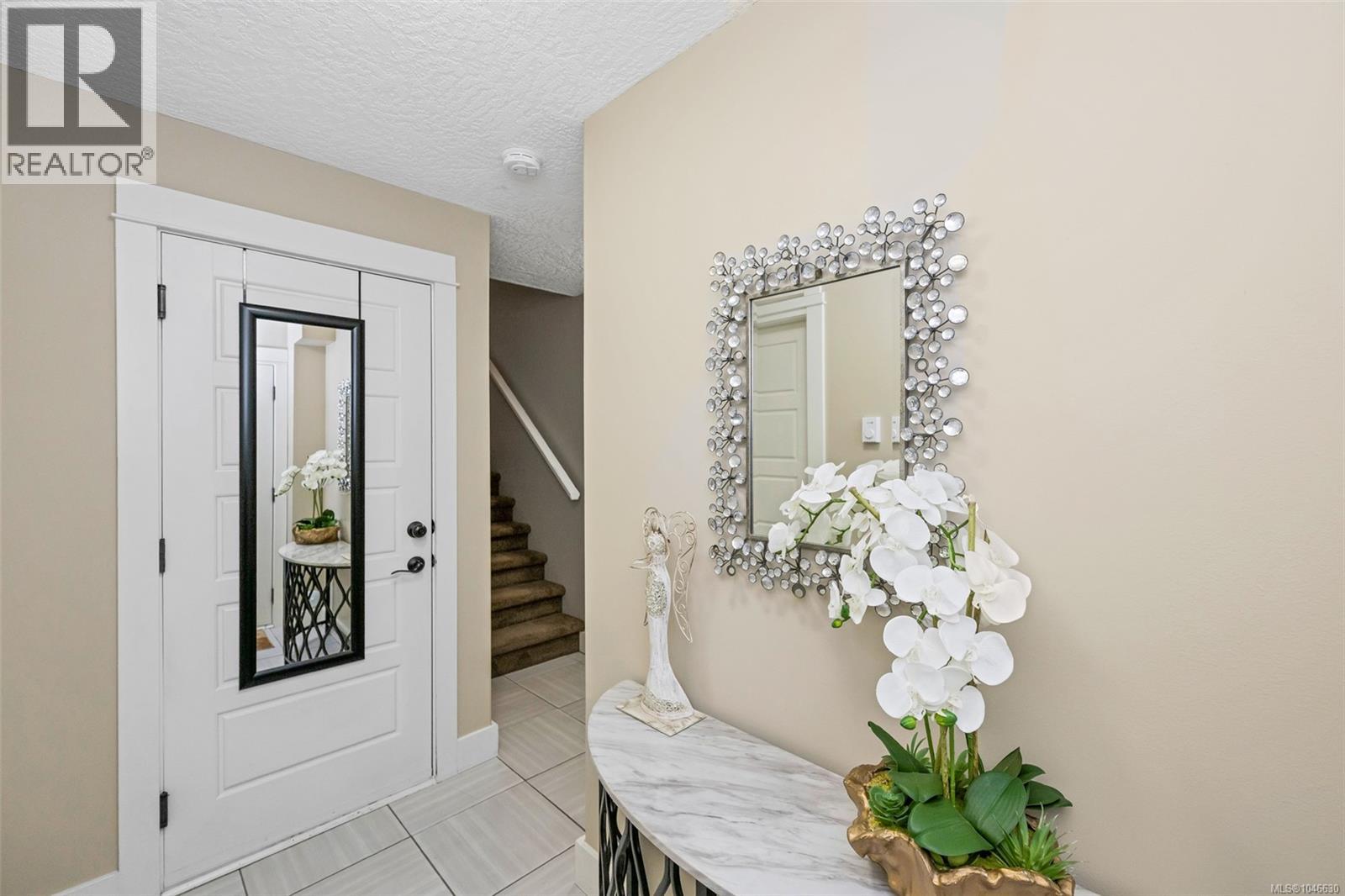 #7 4583 Wilkinson Rd - 33