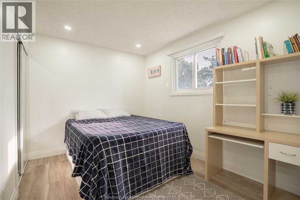 3381 Pineview CRESCENT - 12