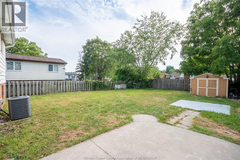 3381 Pineview CRESCENT - 19