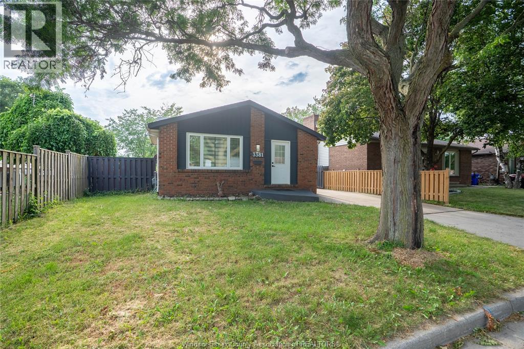 3381 Pineview CRESCENT - 3