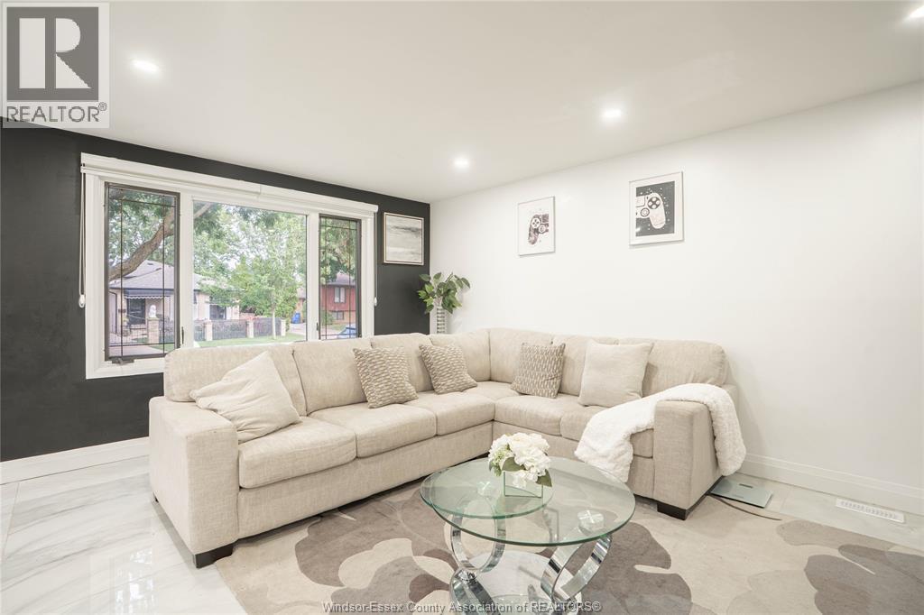 3381 Pineview CRESCENT - 7