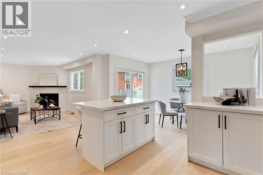 62 GLENVALLEY Drive - 16