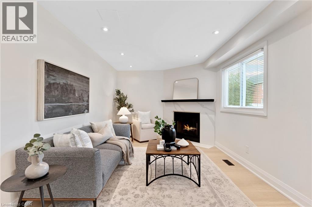 62 GLENVALLEY Drive - Image 17