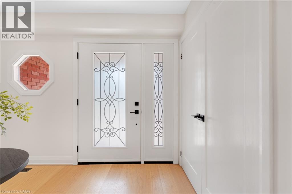 62 GLENVALLEY Drive — photo 3
