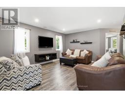 Bedroom 3 - 30 Inett Way, Centre Wellington, ON N1M0A6 Photo 7