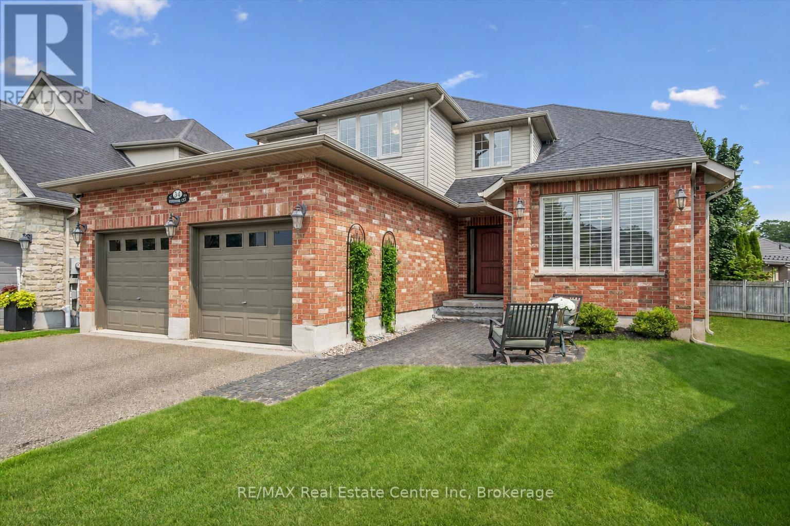 34 WHETSTONE CRESCENT - 2