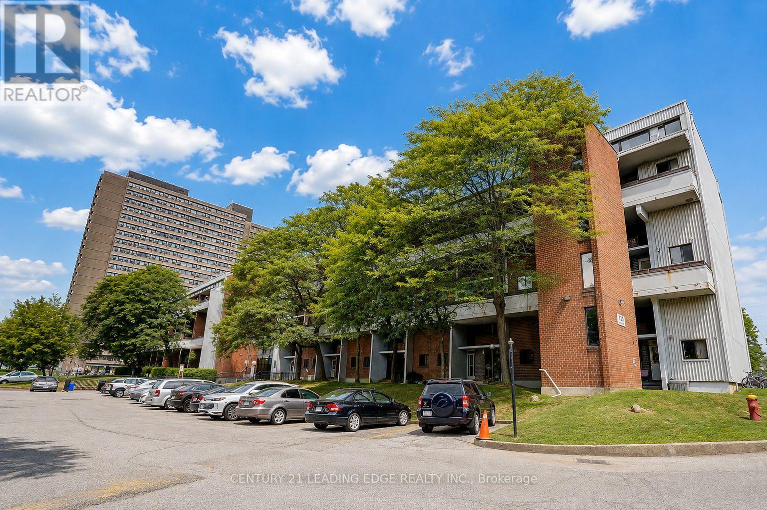 Photo of 135 Leeward Glenway