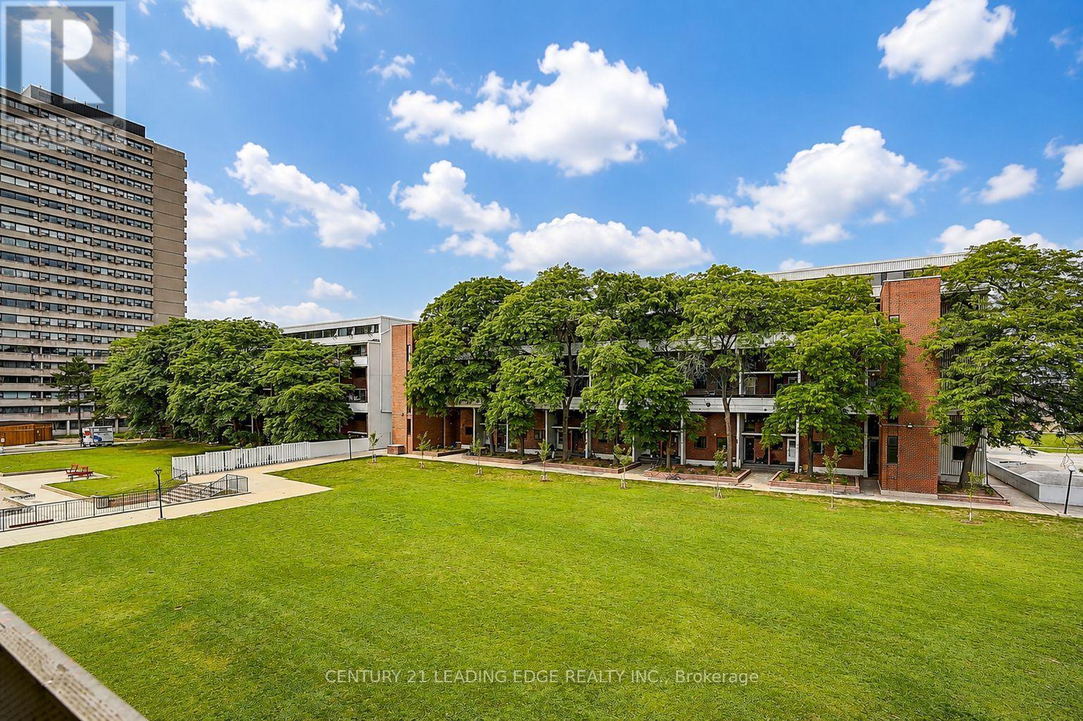 #207 135 LEEWARD GLENWAY - Image 41