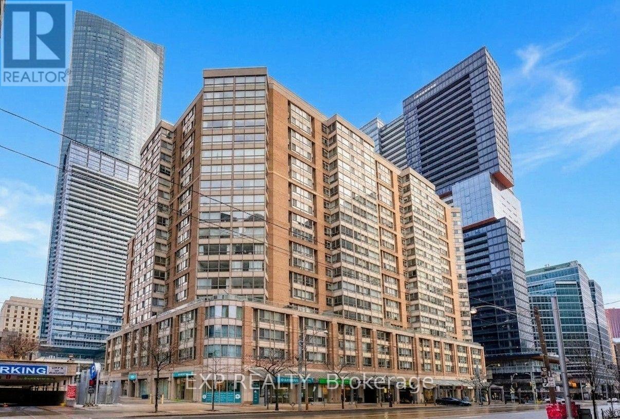 Photo of 711 Bay Street