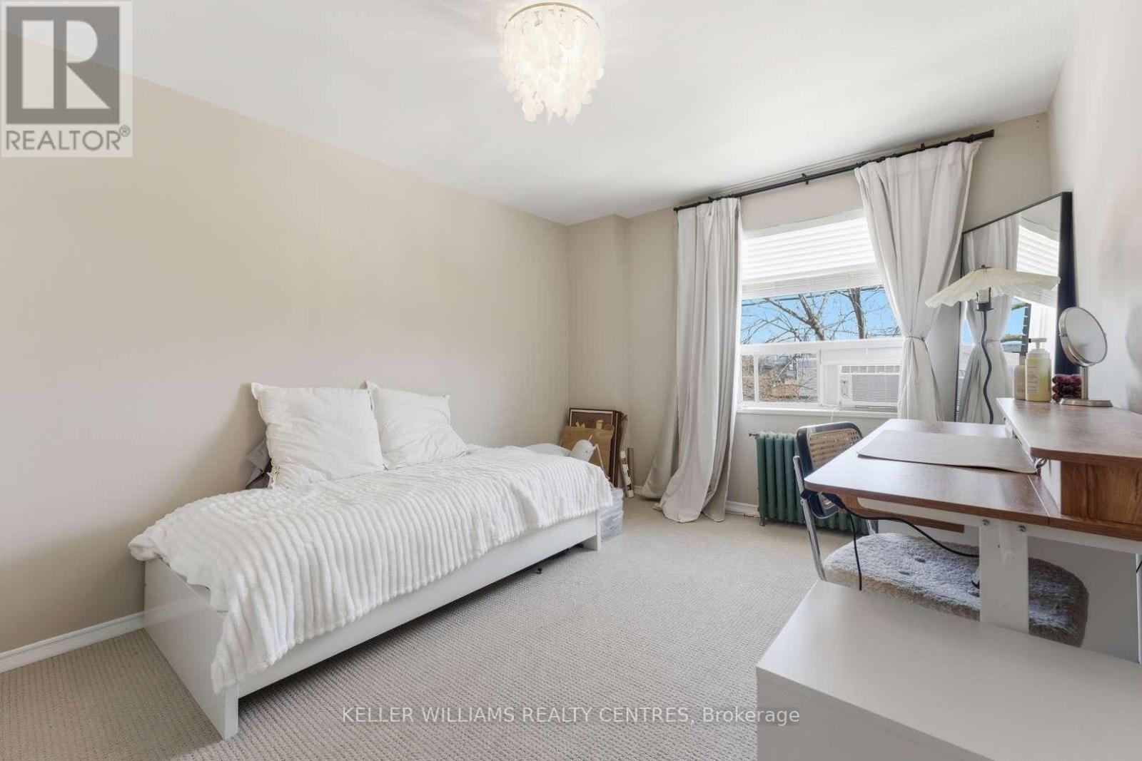 42 MANSFIELD AVENUE - 9