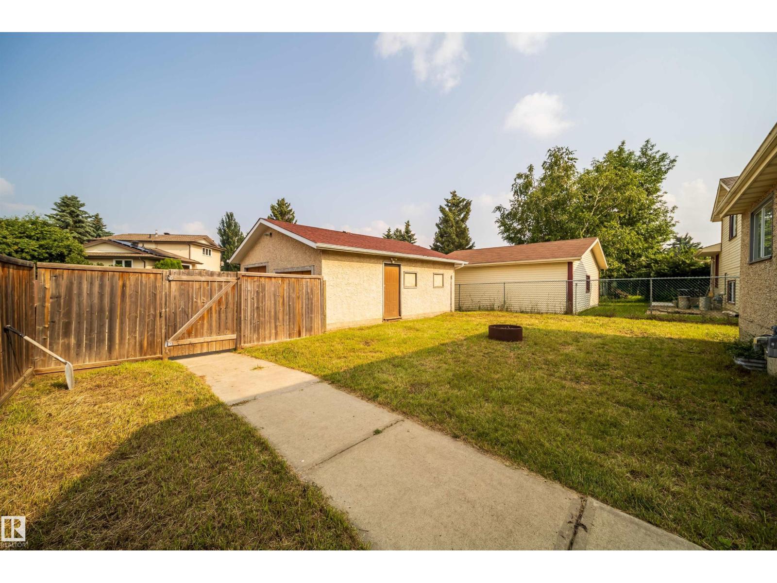 1719 37 Street NW - Photo 9