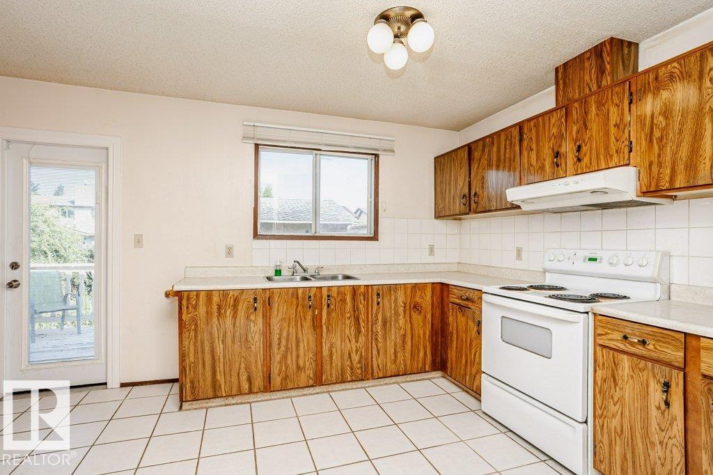 3520 42 Avenue NW - Photo 11