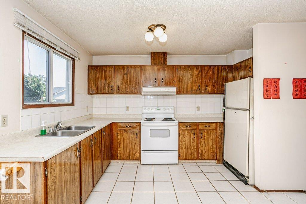 3520 42 Avenue NW - Photo 13