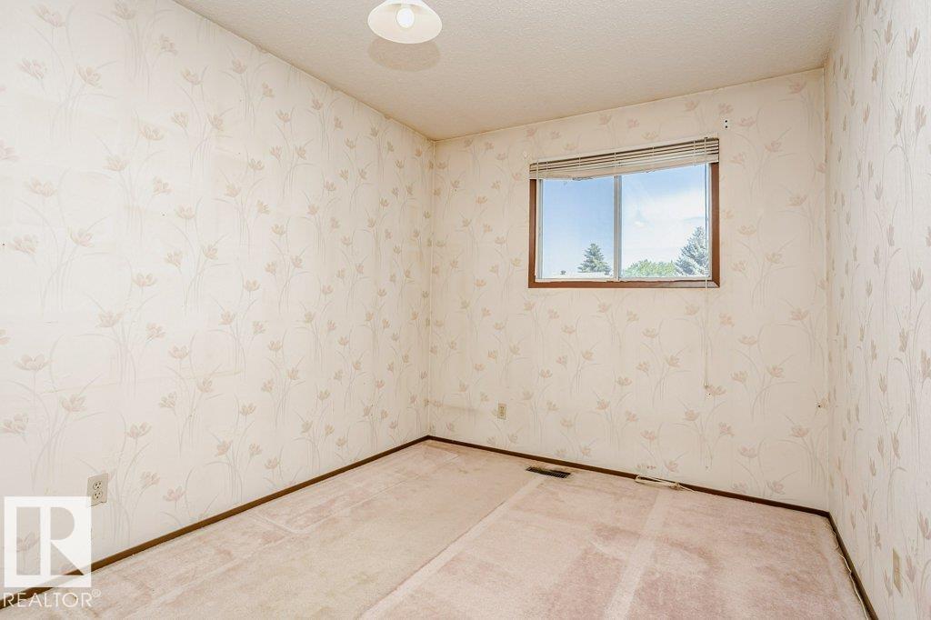 3520 42 Avenue NW - Photo 26
