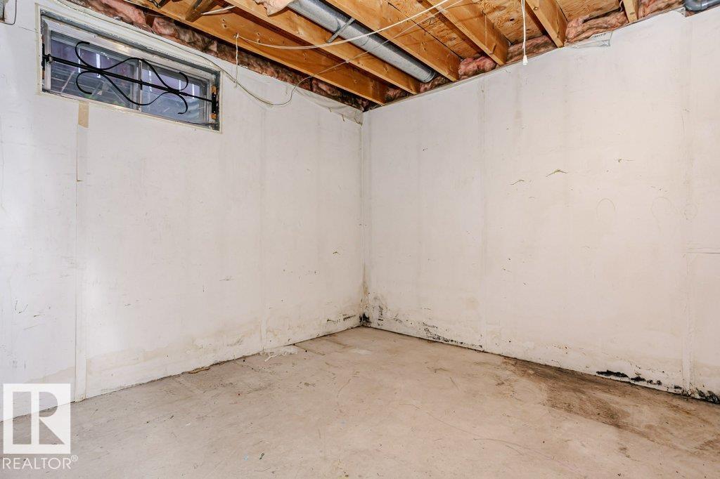 3520 42 Avenue NW - Photo 37