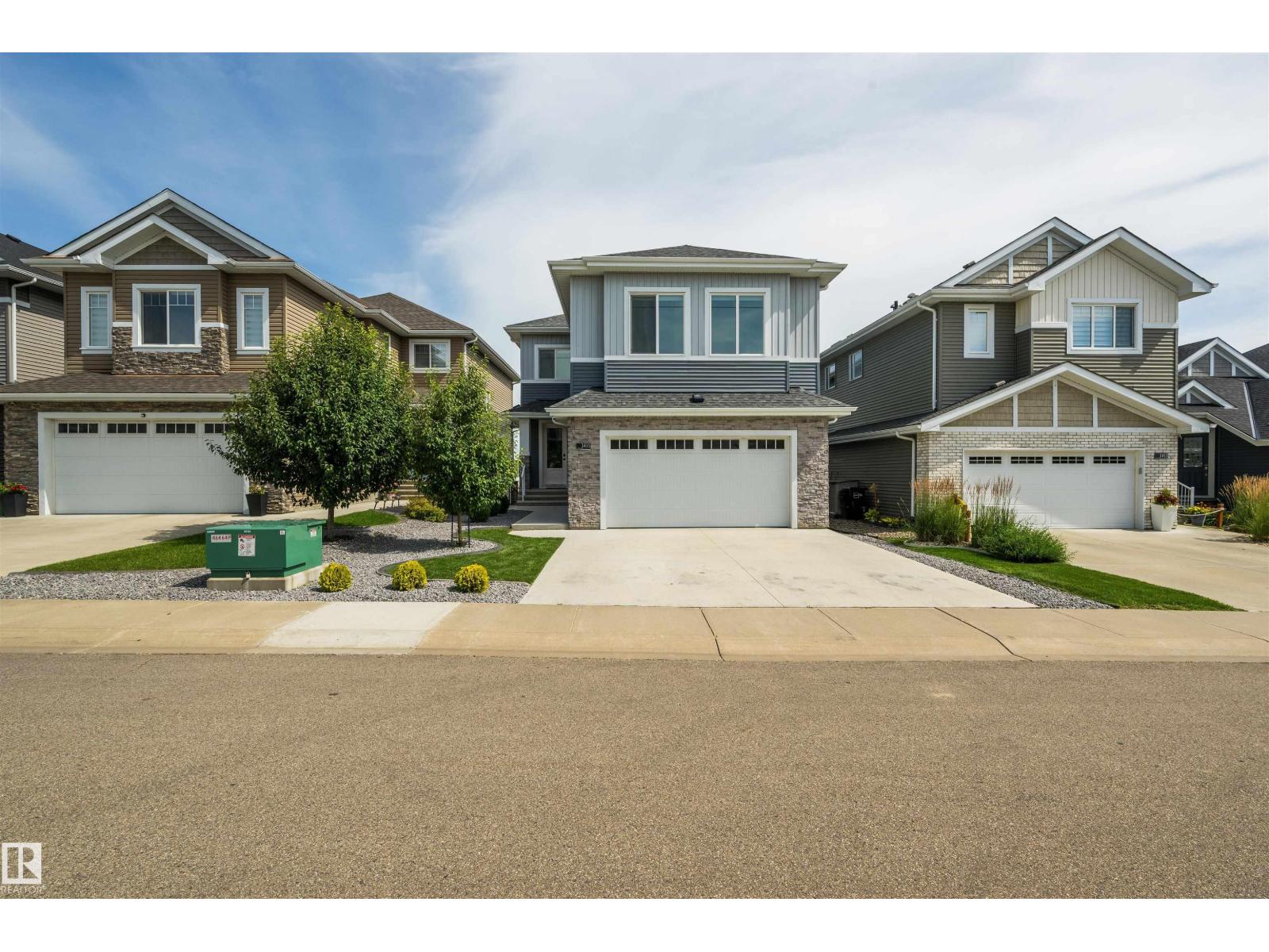 3415 CHICKADEE Drive NW