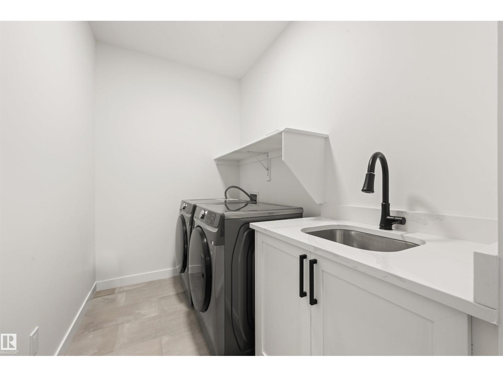3415 CHICKADEE Drive NW - Photo 38