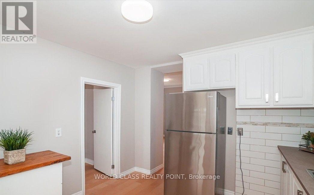 1 MCINTOSH STREET - 12