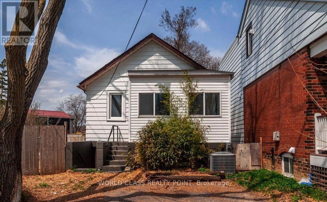 1 MCINTOSH STREET - 3