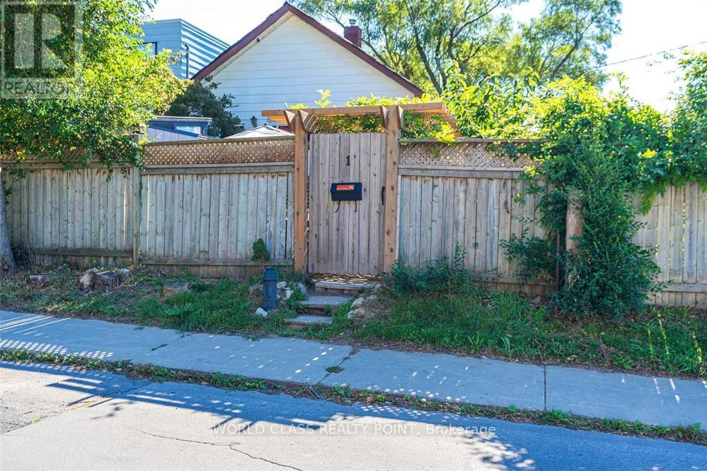 1 MCINTOSH STREET - Image 31