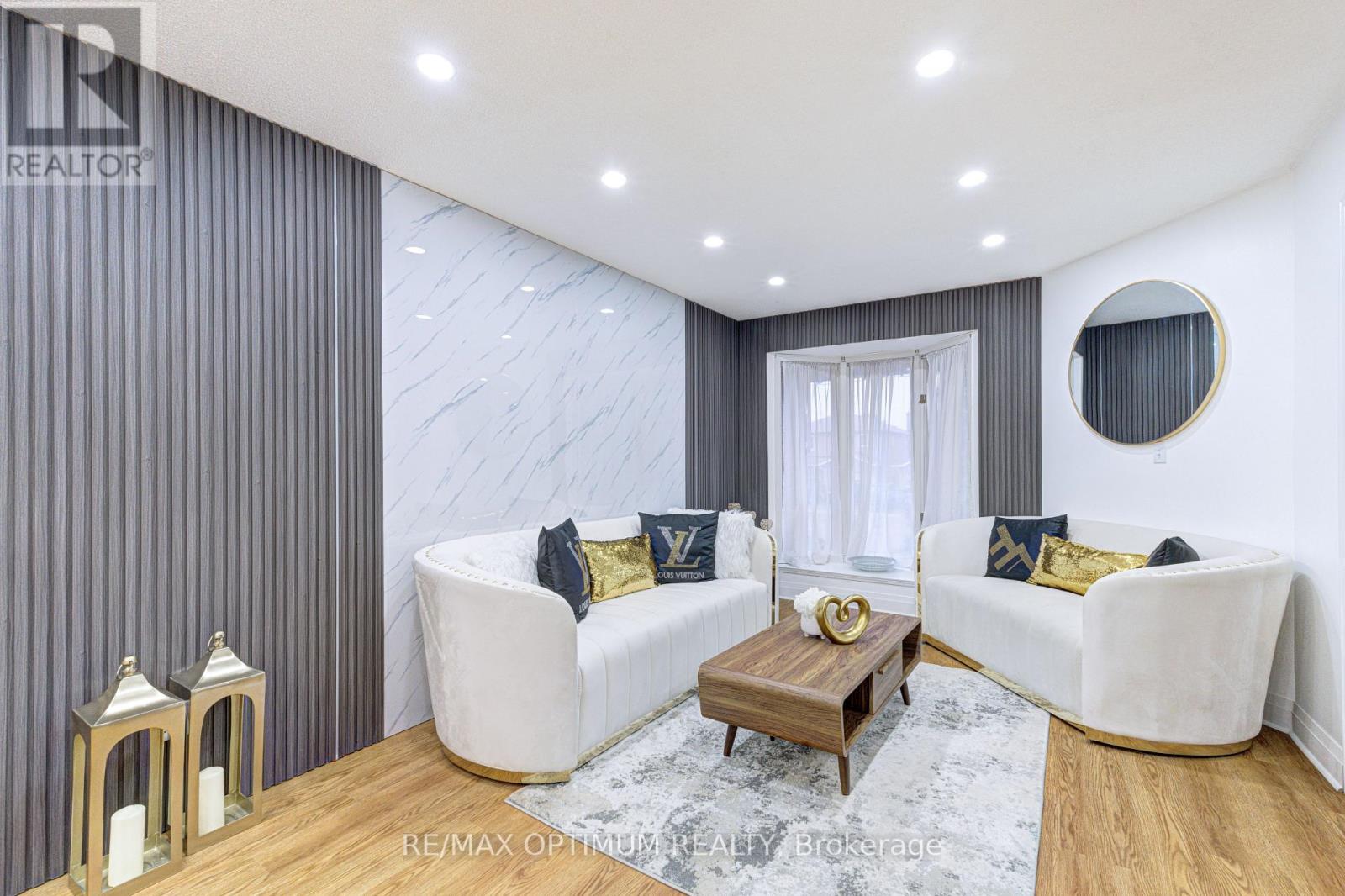 11 MURKAR CRESCENT - 9
