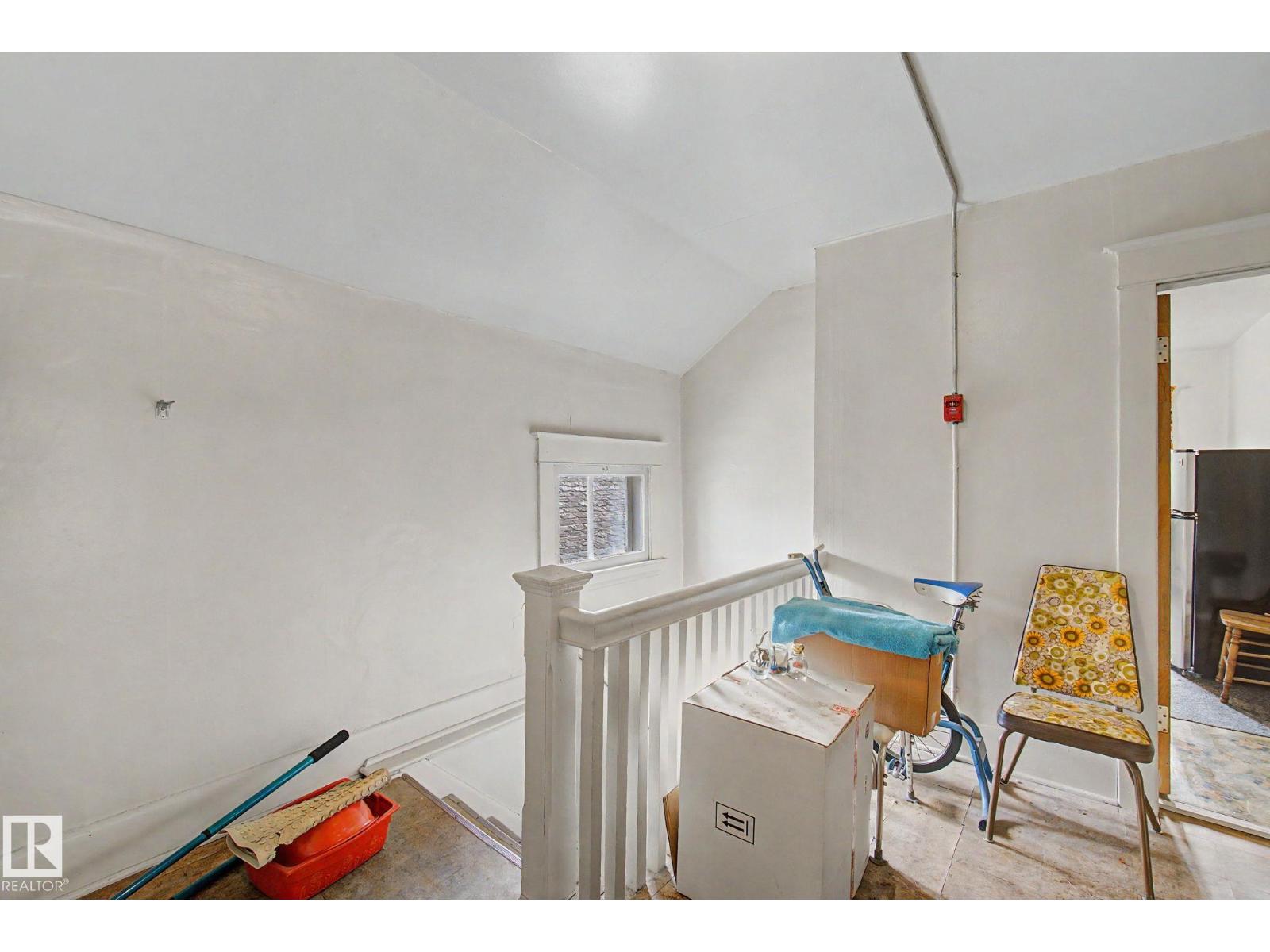 9334 106A AV NW - 29