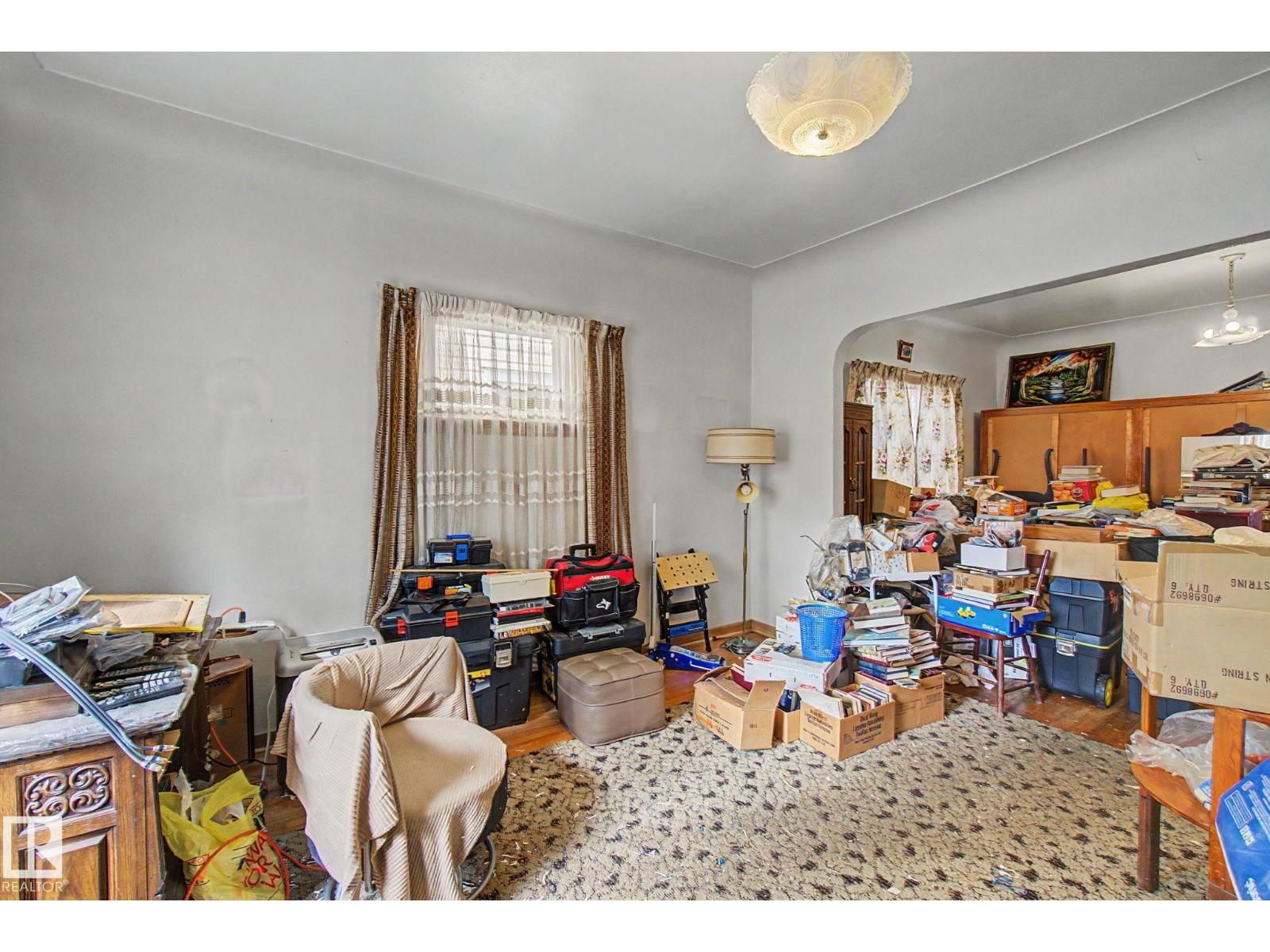 9334 106A Avenue NW - Photo 13