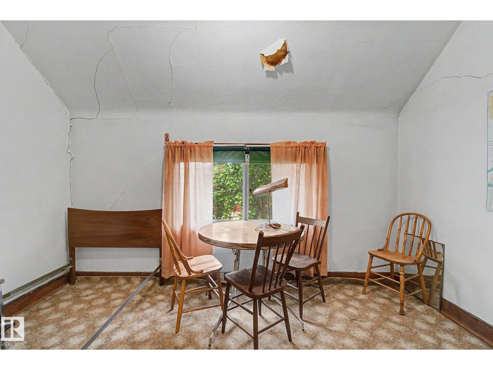 9334 106A Avenue NW - Photo 45