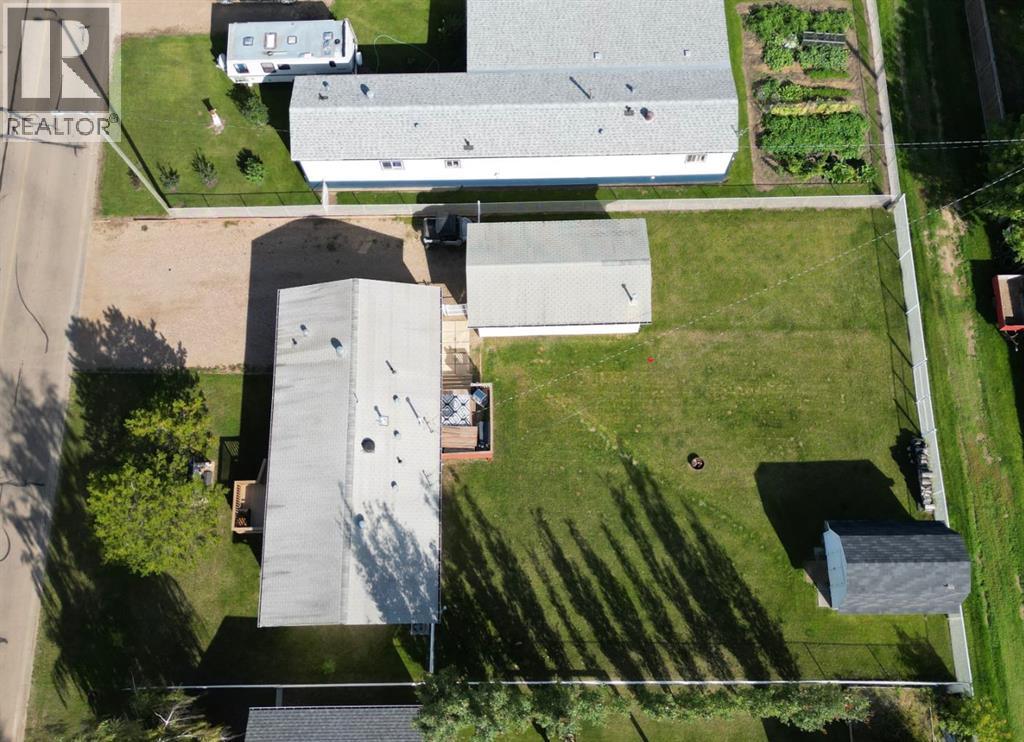 10629 101 Ave - Image 38