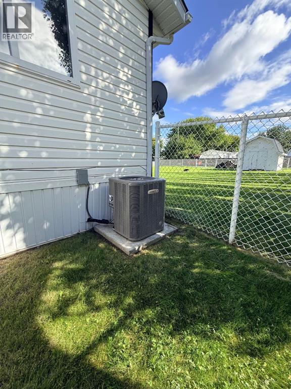 10629 101 Ave - Image 30