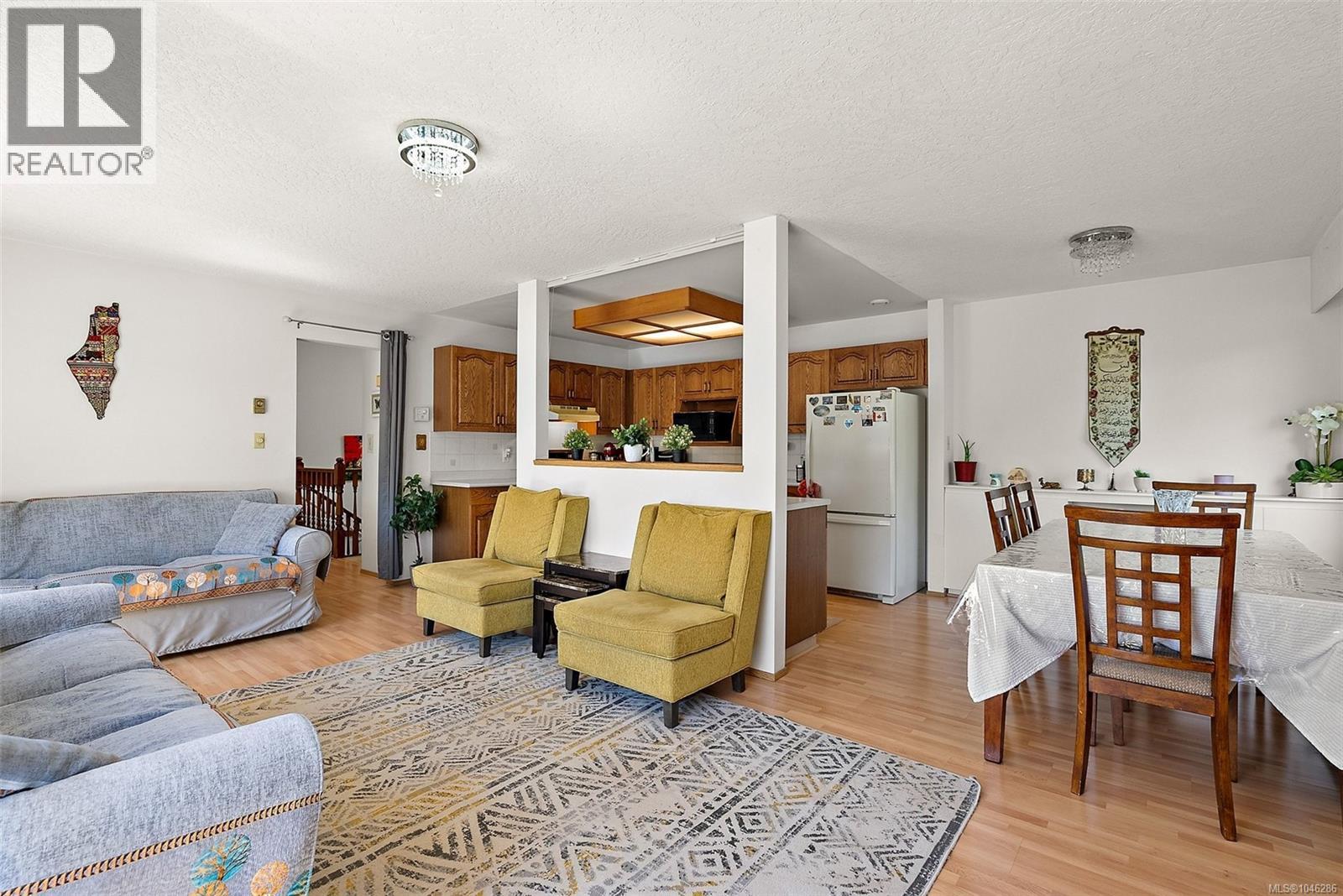  3301 Argyle Place, Saanich