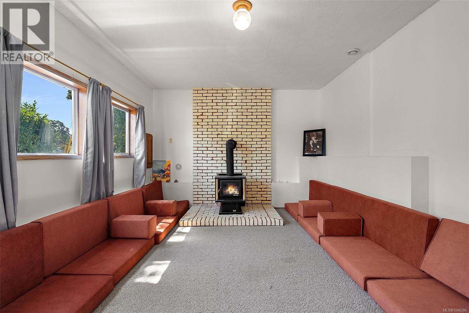  3301 Argyle Place, Saanich