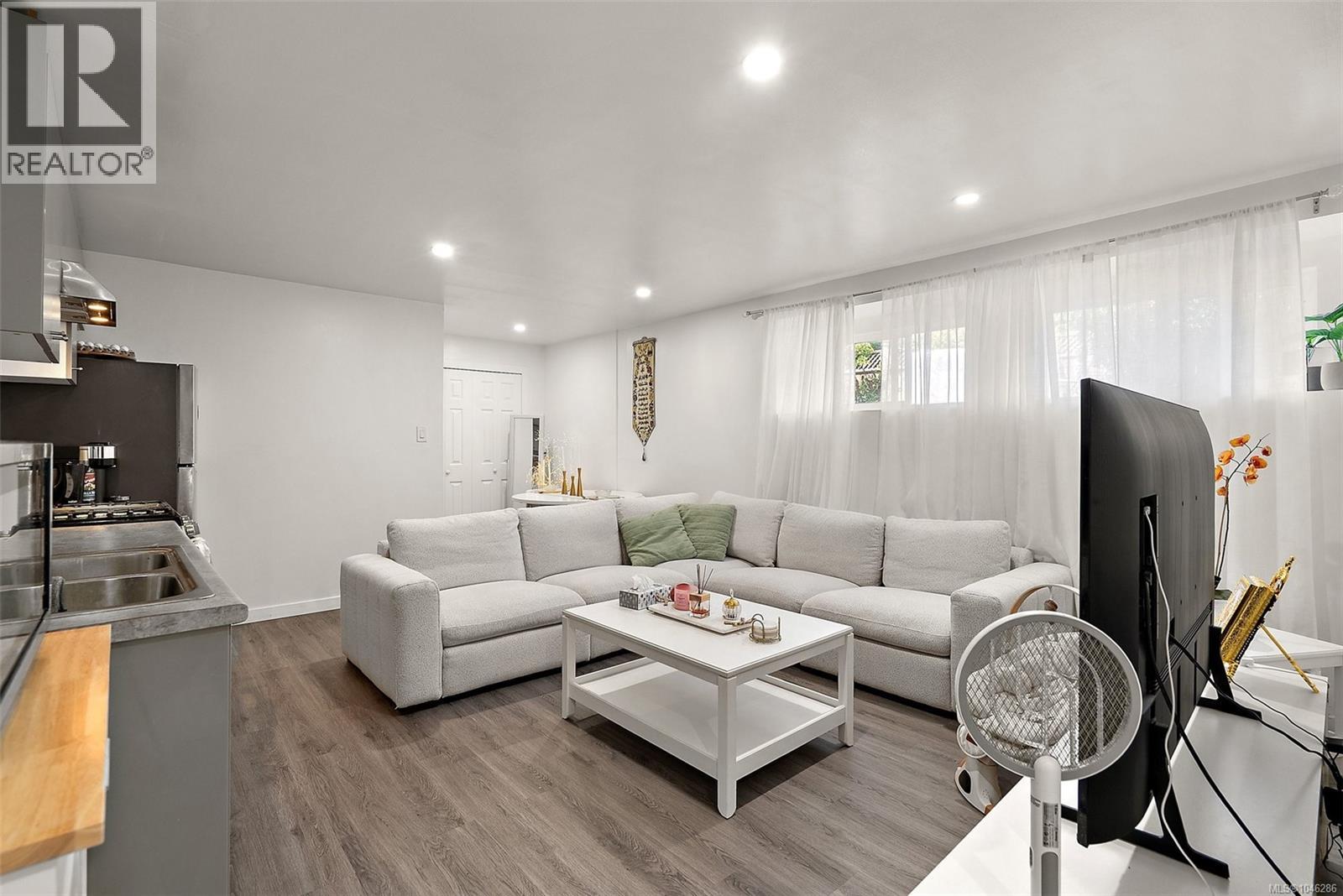 3301 Argyle Pl - 22
