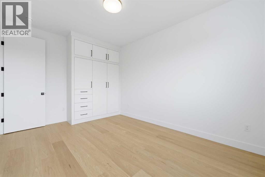 4507 17 Street SW - Image 37