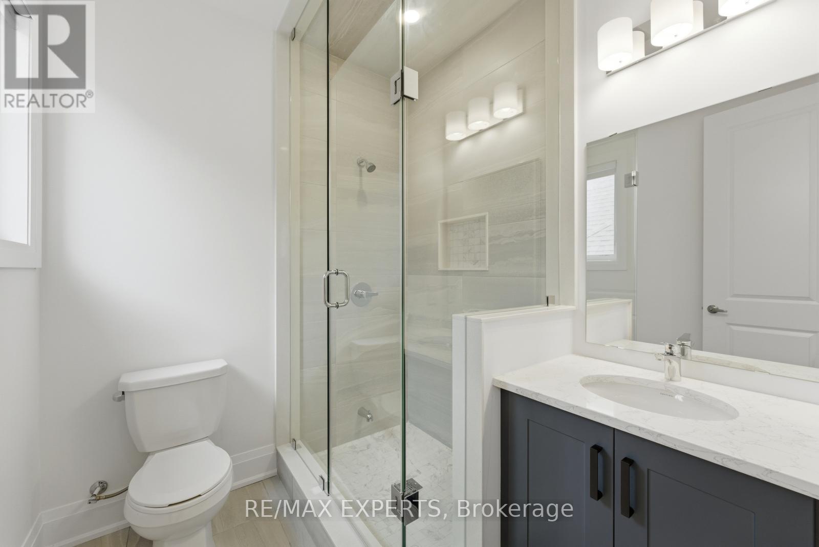 15 SCULPTURE GARDEN LANE - Image 38