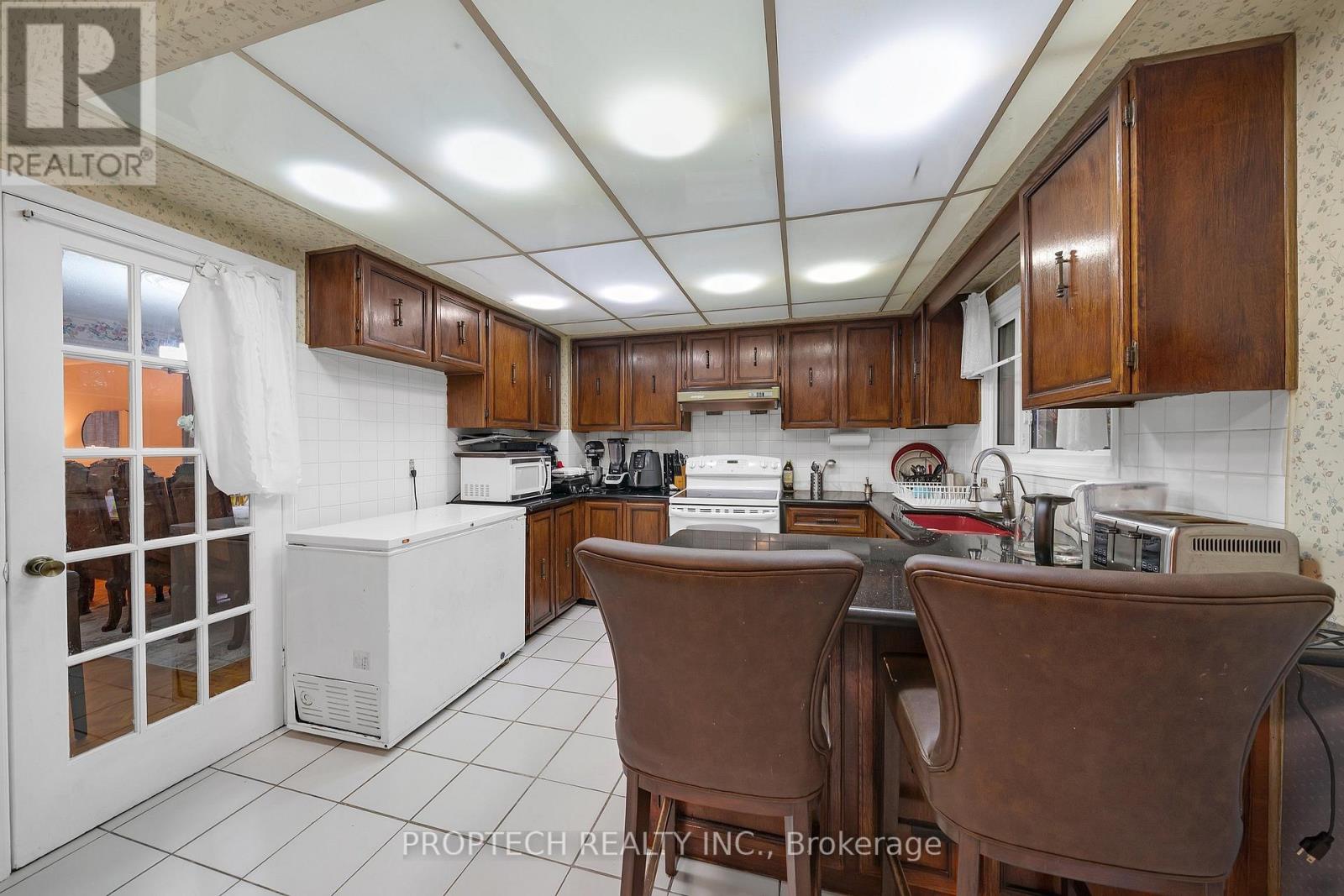 245 FINCHAM AVENUE - 18