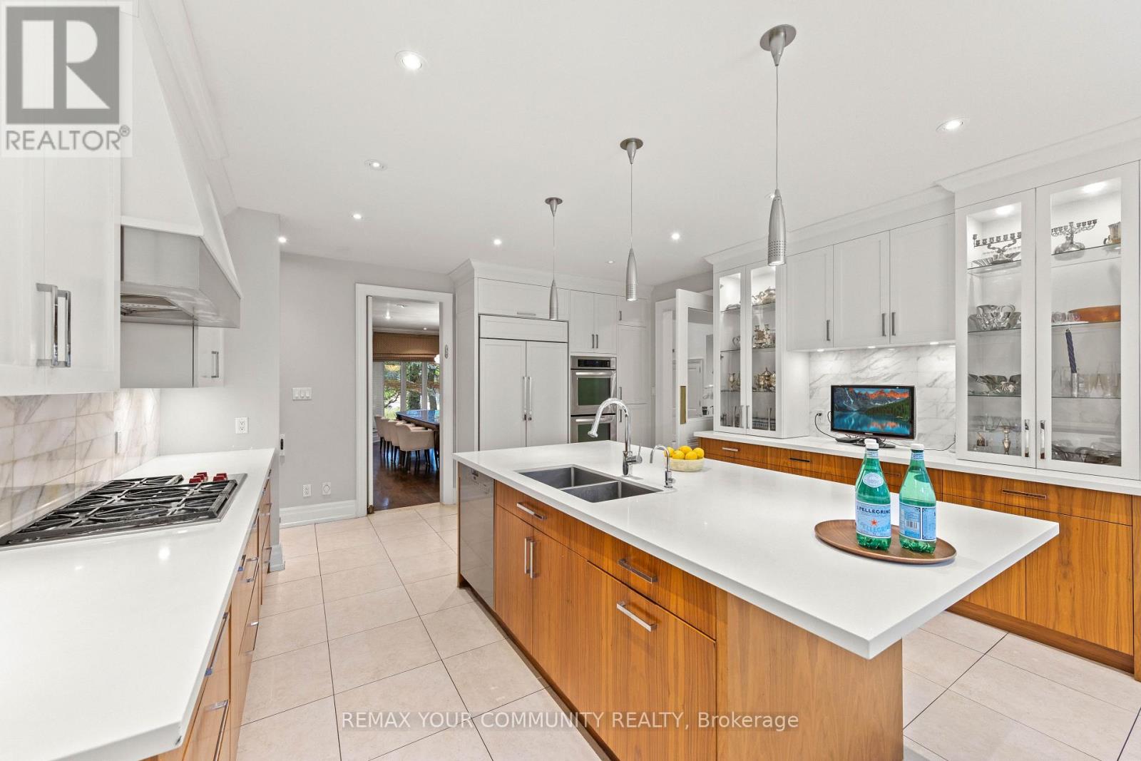 75 ARNOLD AVENUE - 13