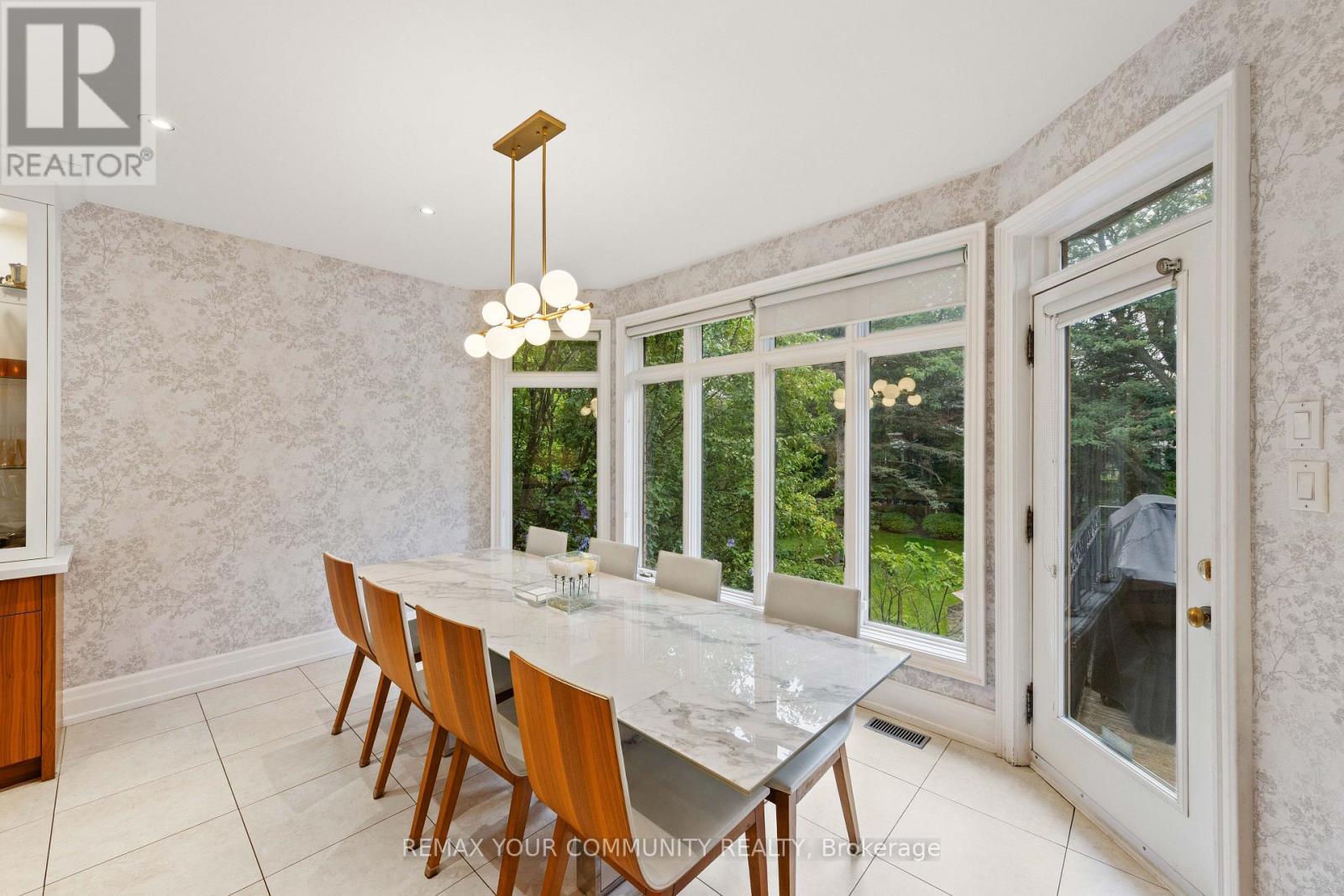 75 ARNOLD AVENUE - 15