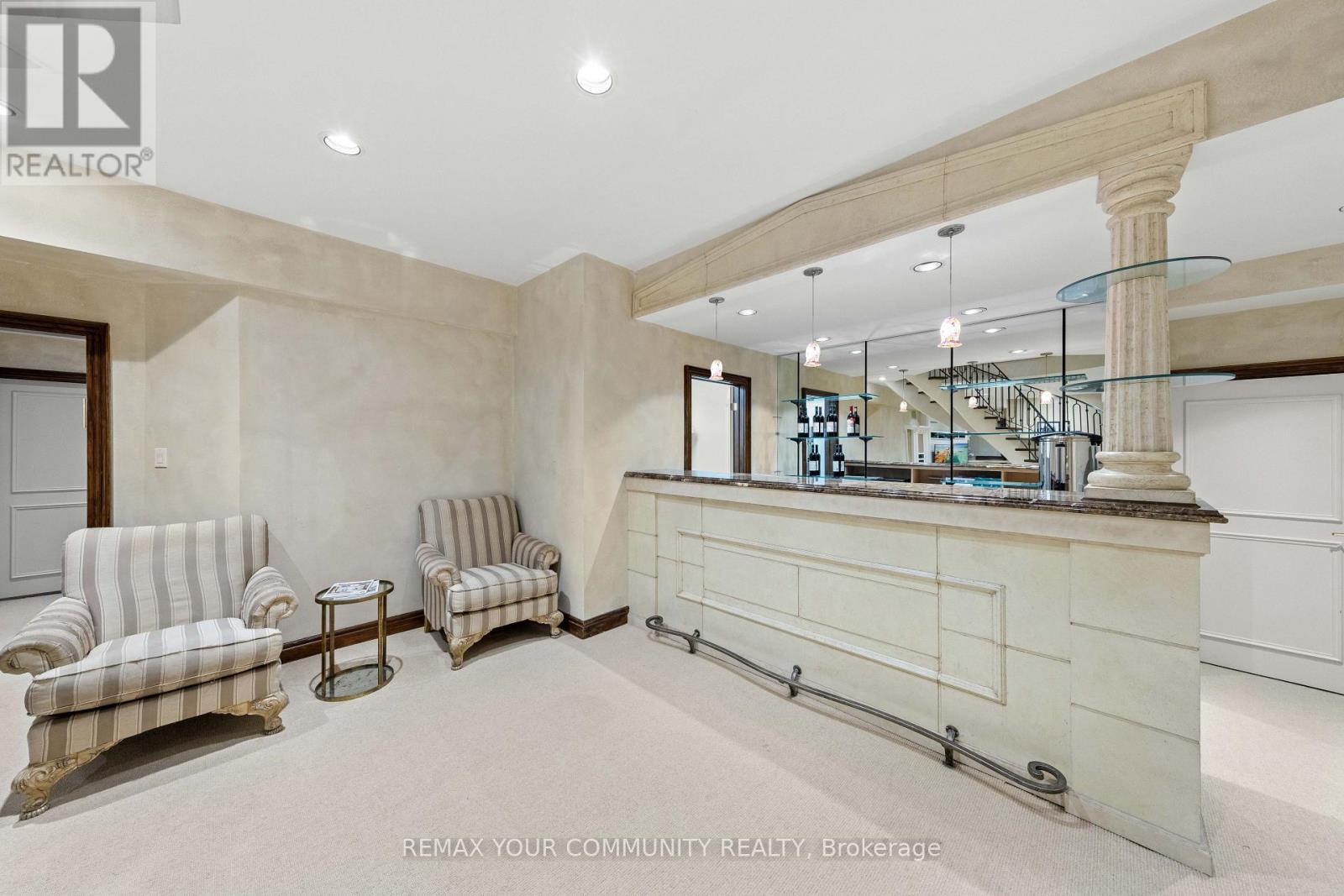 75 ARNOLD AVENUE - 40
