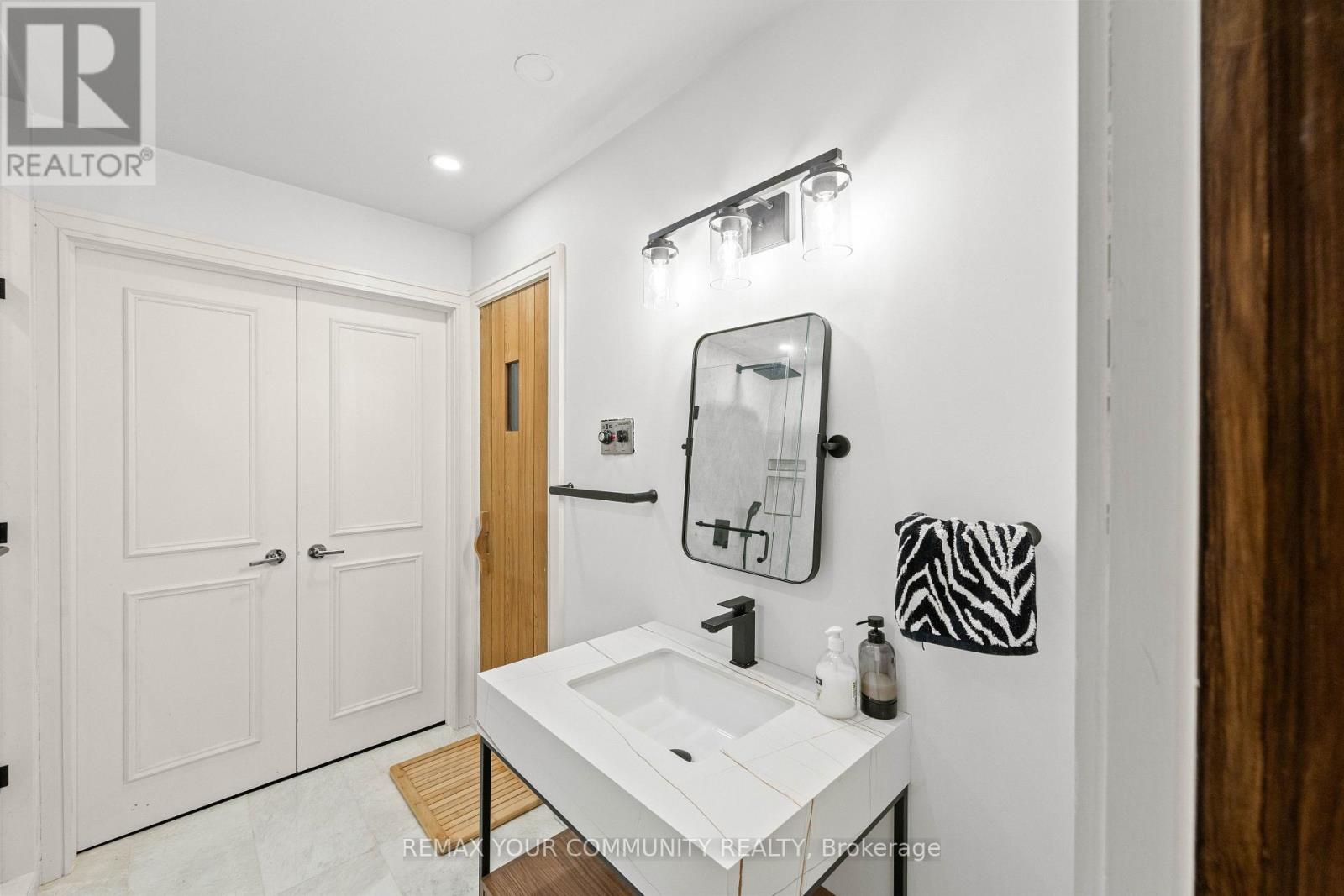 75 ARNOLD AVENUE - Image 43