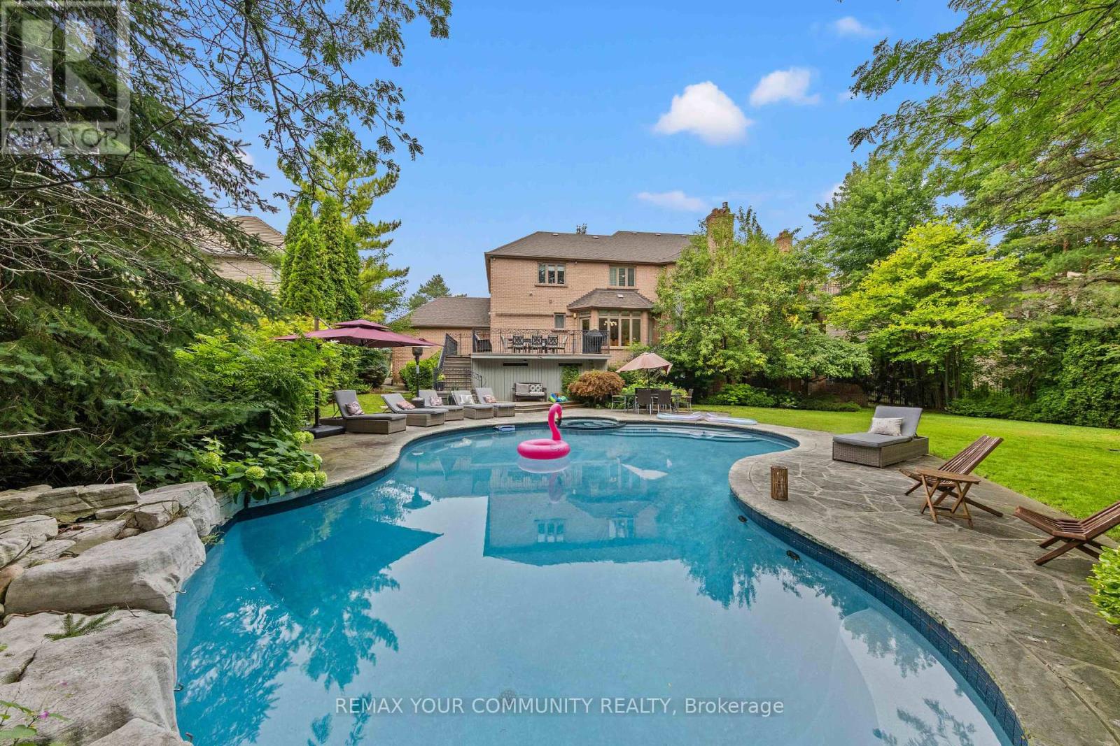 75 ARNOLD AVENUE - 45