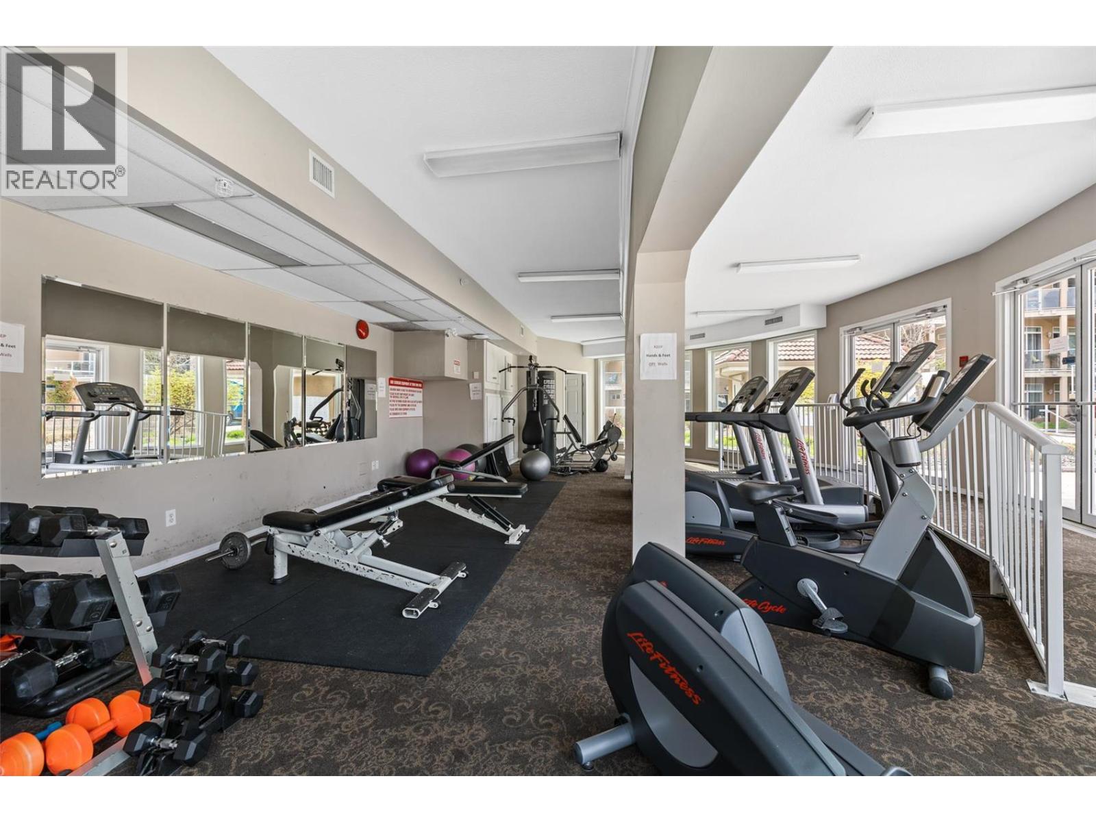 246 1088 Sunset Drive, Kelowna