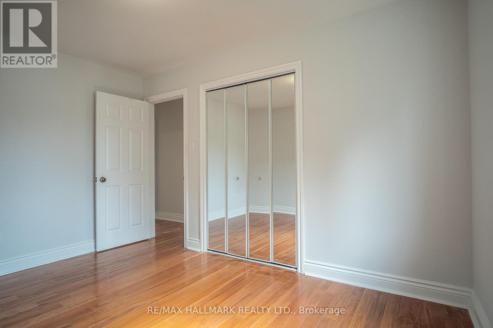 6 GRIGGSDEN AVENUE - 26