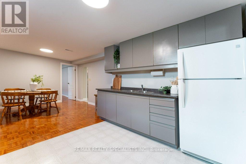 330 HICKORY CIRCLE - Image 29