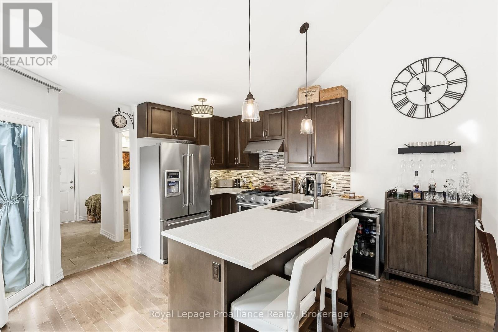 268 STRACHAN STREET - Image 12