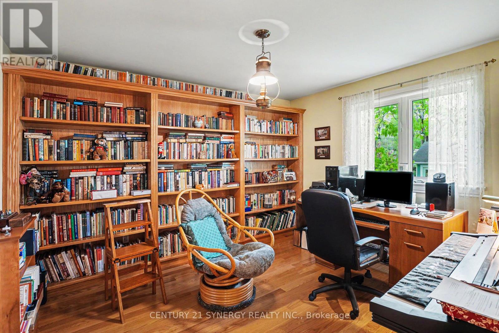 408 BROCK STREET E - 29