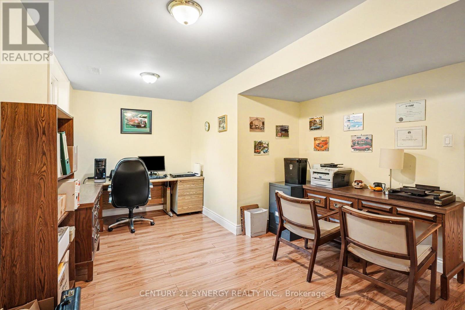 408 BROCK STREET E - 36