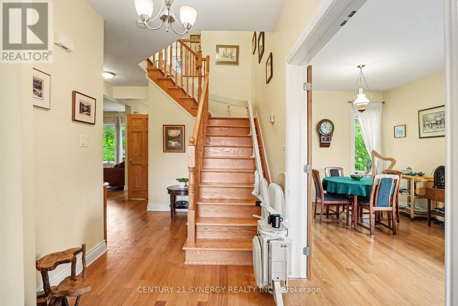 408 BROCK STREET E - Image 4
