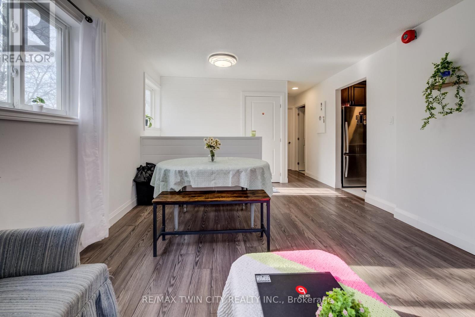 #15 119 CEDAR STREET S - Image 19