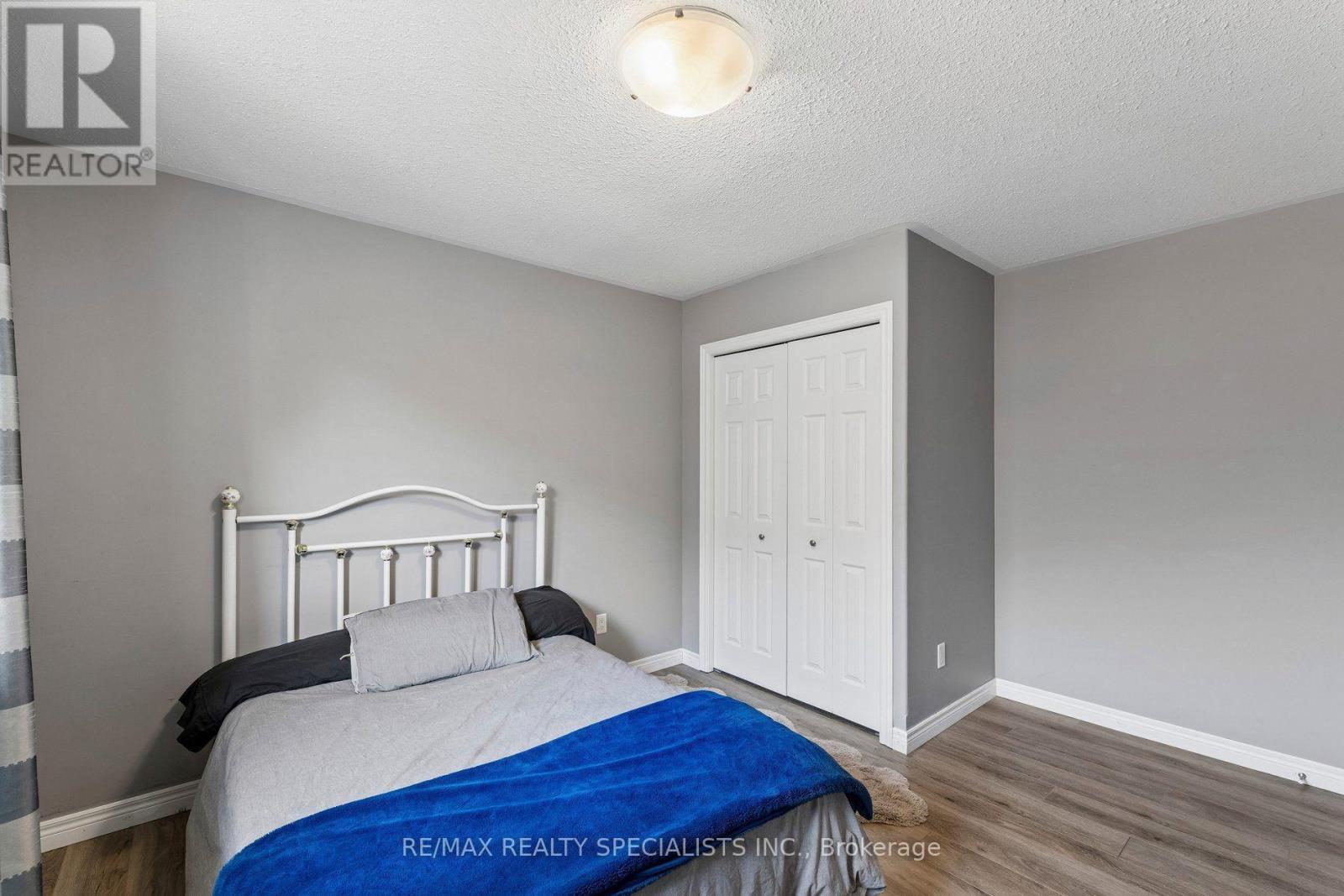 375 FAIRWAY ROAD - Image 19